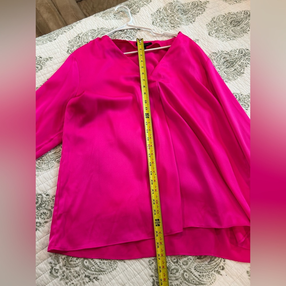 Banana Republic Hot Pink Silky V-Neck Blouse XL | Long Sleeve Work Top - Picture 7 of 8